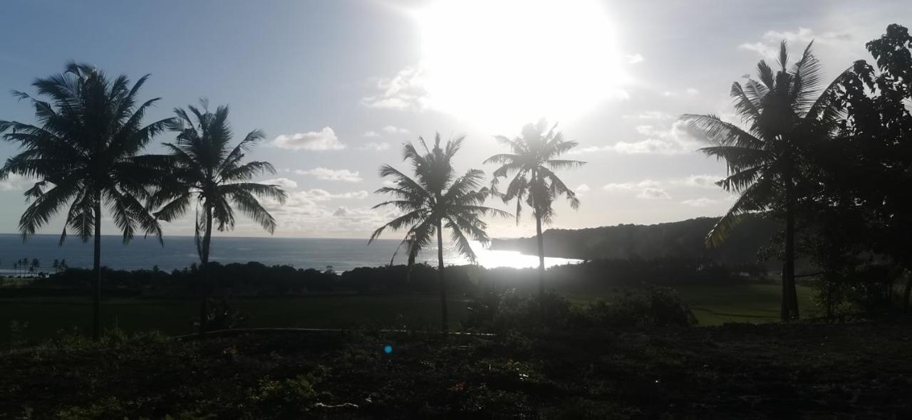 The Village Rua Beach Homestay ภายนอก รูปภาพ